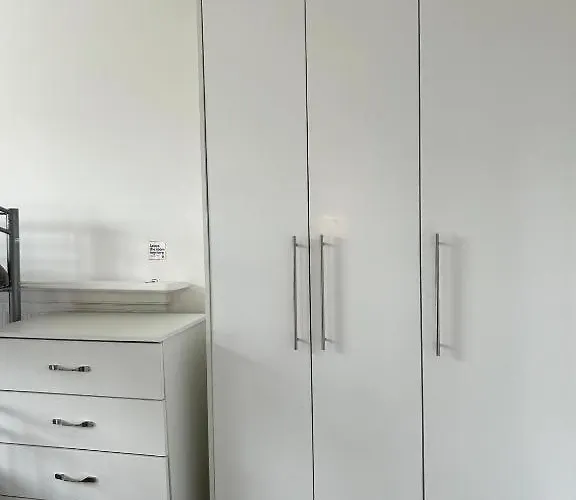 Sarsfield בית הארחה *